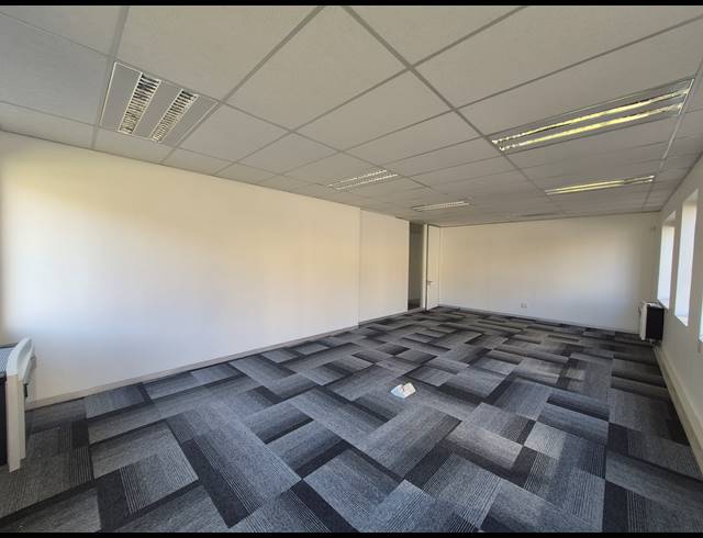 322M² OFFICE TO LET IN SANDTON CENTRAL